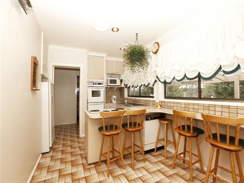 108 The Fairway, Kingsbury VIC 3083