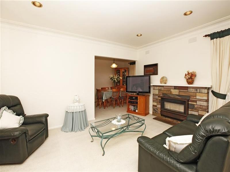 108 The Fairway, Kingsbury VIC 3083