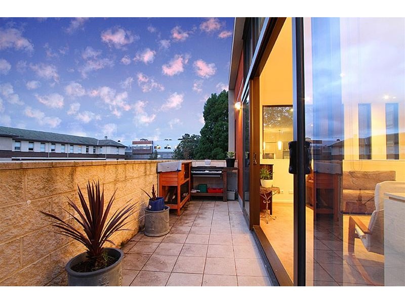 18/125 Main Drive, Macleod VIC 3085