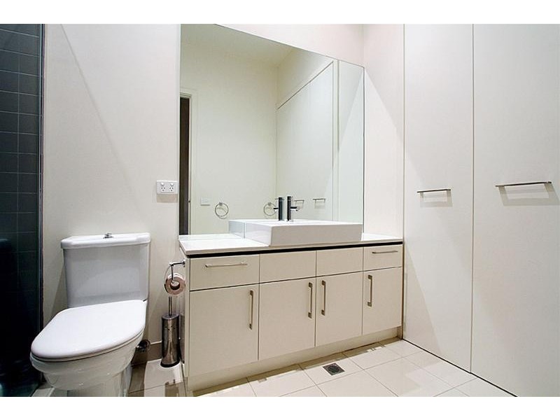 18/125 Main Drive, Macleod VIC 3085