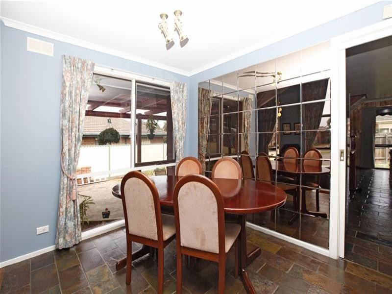 11 Merryn Close, Bundoora VIC 3083