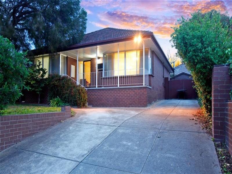 27 Carolyn Crescent, Bundoora VIC 3083