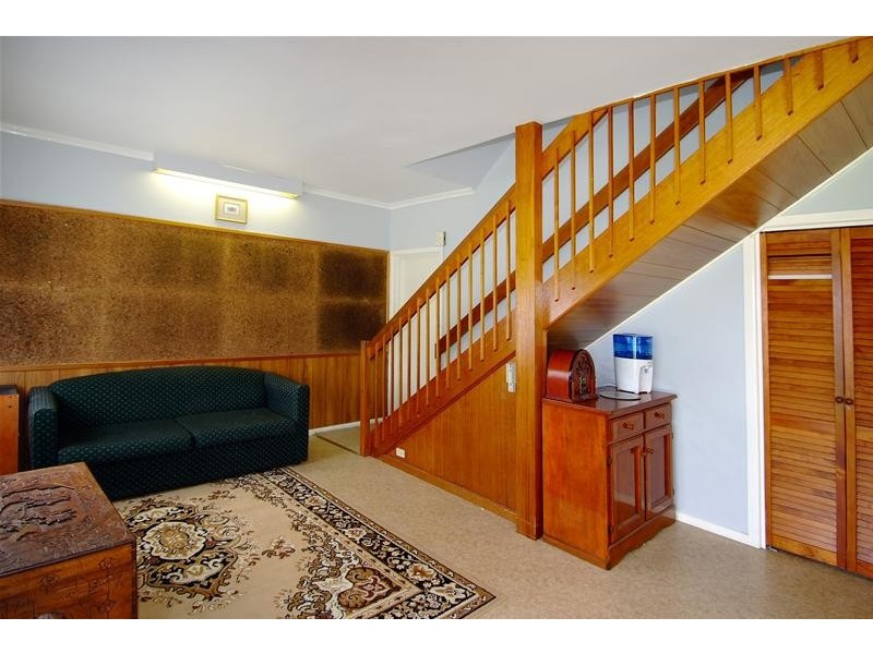 27 Dunne Street, Kingsbury VIC 3083