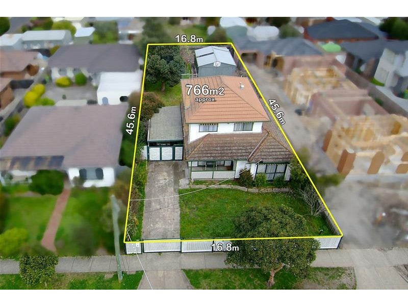 27 Dunne Street, Kingsbury VIC 3083