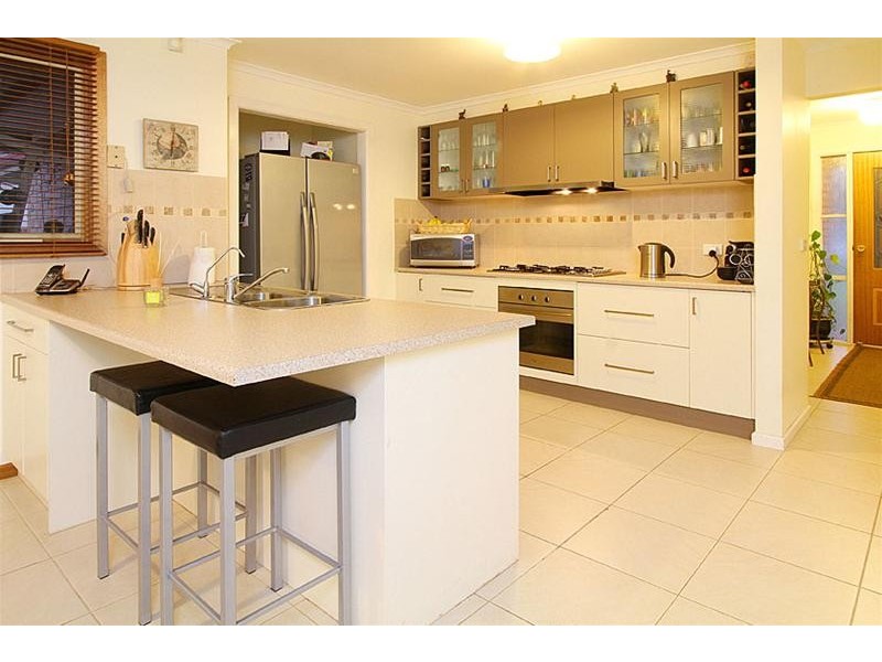 41 Bowman Drive, Mill Park VIC 3082