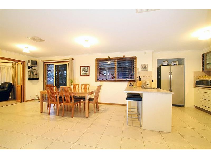 41 Bowman Drive, Mill Park VIC 3082