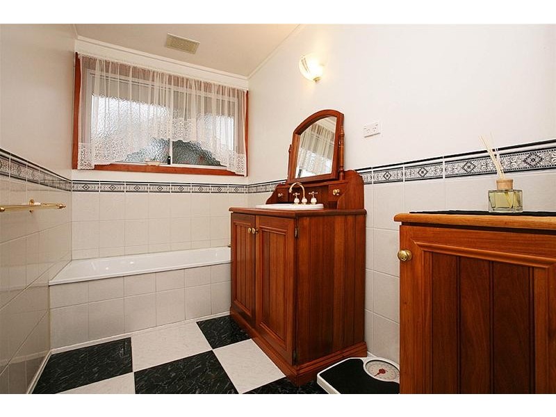 15 Crabtree Court, Bundoora VIC 3083