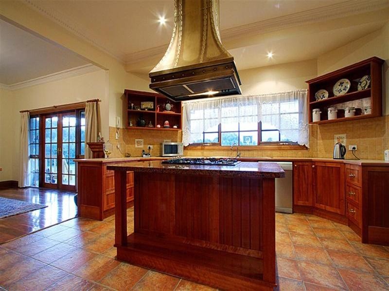 4 Thomson Park Drive, Whittlesea VIC 3757