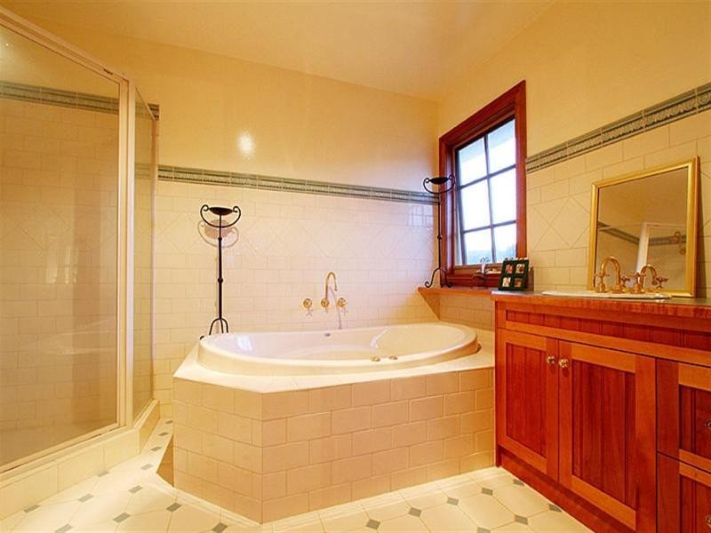 4 Thomson Park Drive, Whittlesea VIC 3757