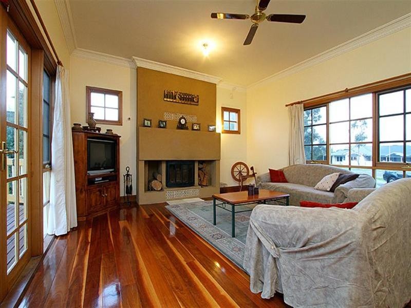 4 Thomson Park Drive, Whittlesea VIC 3757