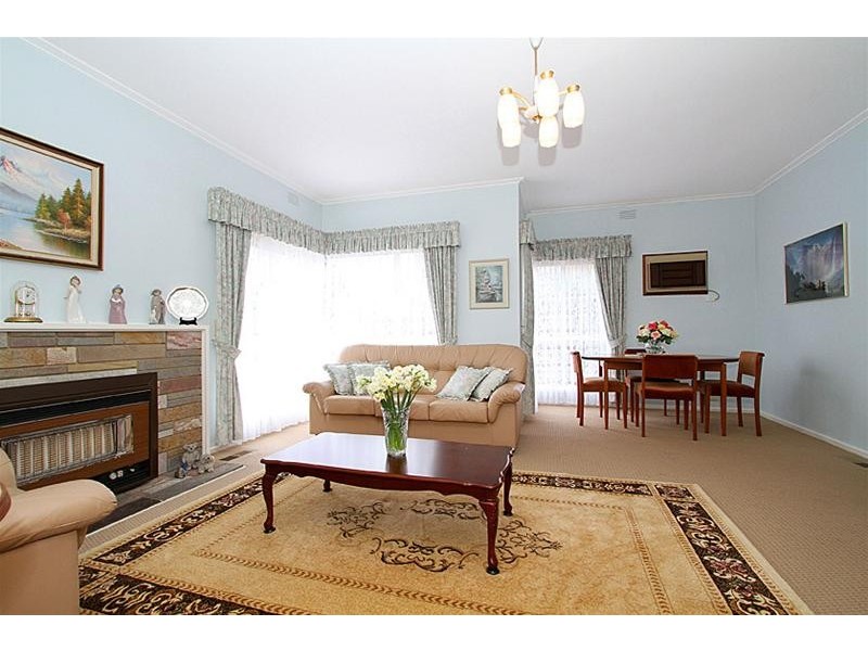 280 Greenwood Drive, Watsonia VIC 3087