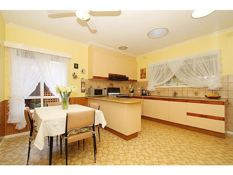 280 Greenwood Drive, Watsonia VIC 3087