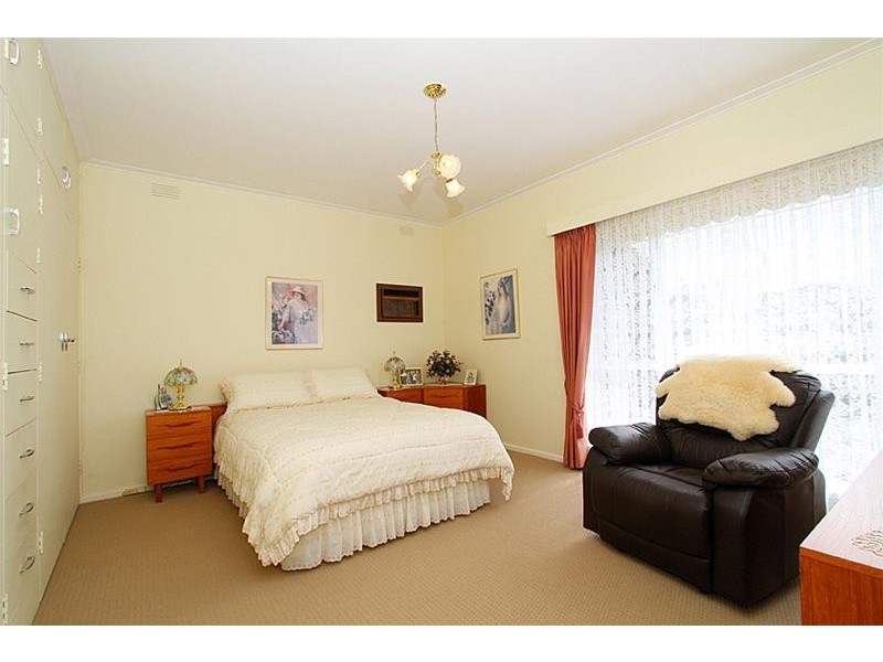 280 Greenwood Drive, Watsonia VIC 3087