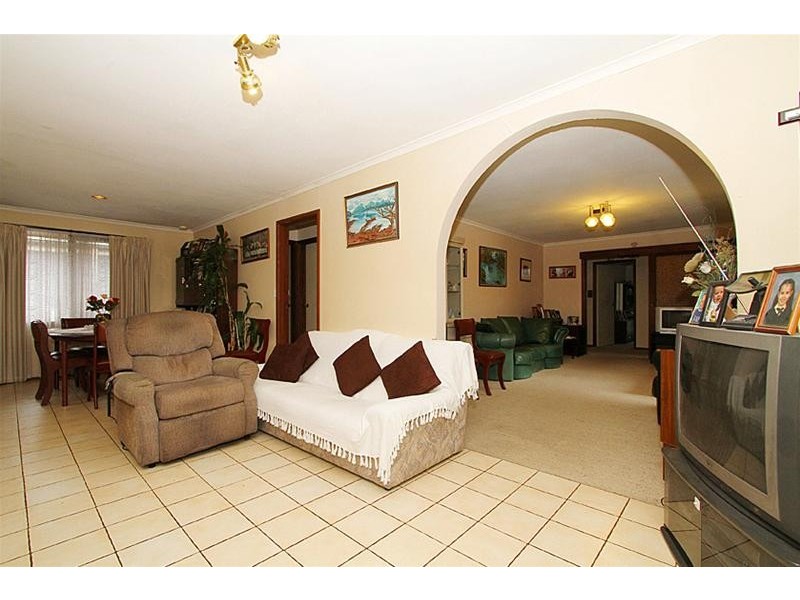 95 Cabernet Crescent, Bundoora VIC 3083