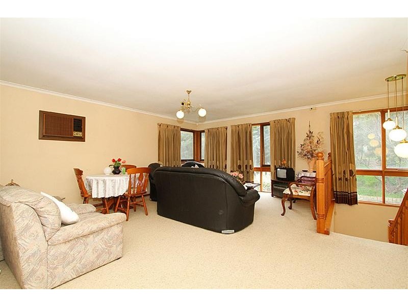 95 Cabernet Crescent, Bundoora VIC 3083