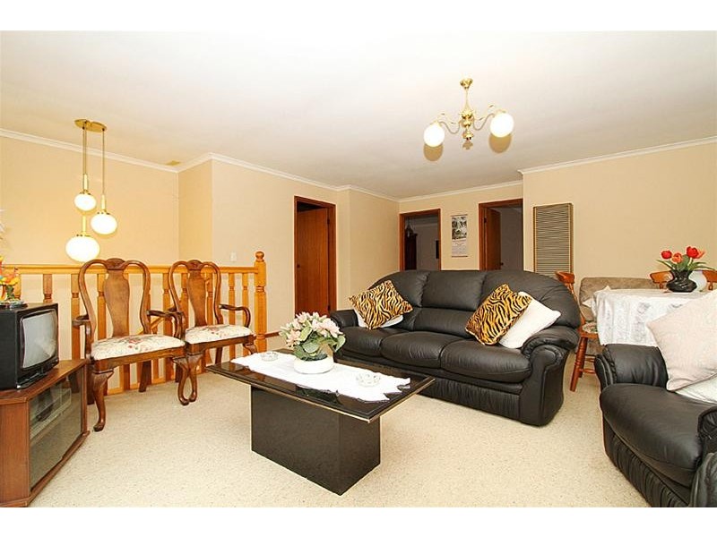 95 Cabernet Crescent, Bundoora VIC 3083