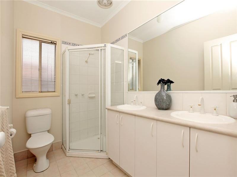 12 Ironbark Drive, Bundoora VIC 3083