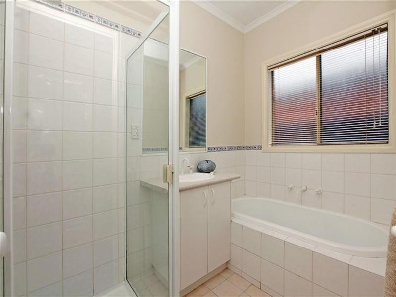 12 Ironbark Drive, Bundoora VIC 3083