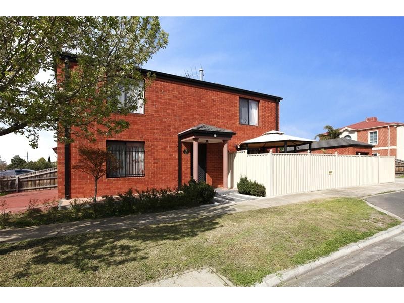 7 Parkhaven Avenue, Kingsbury VIC 3083