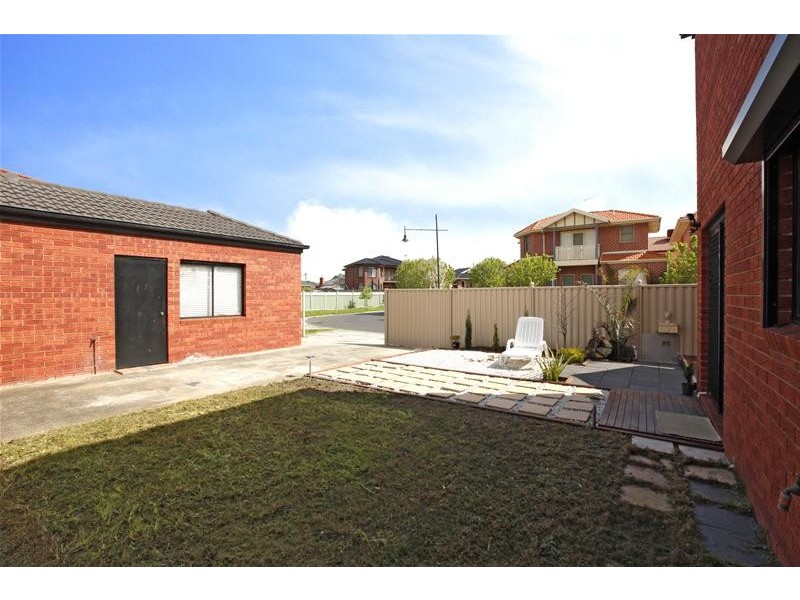 7 Parkhaven Avenue, Kingsbury VIC 3083