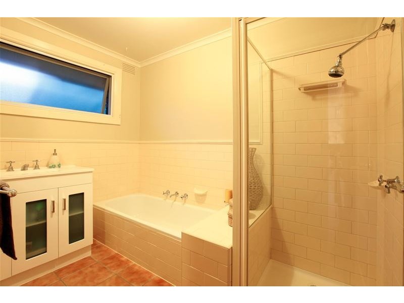 4 Merlewood Court, Bundoora VIC 3083