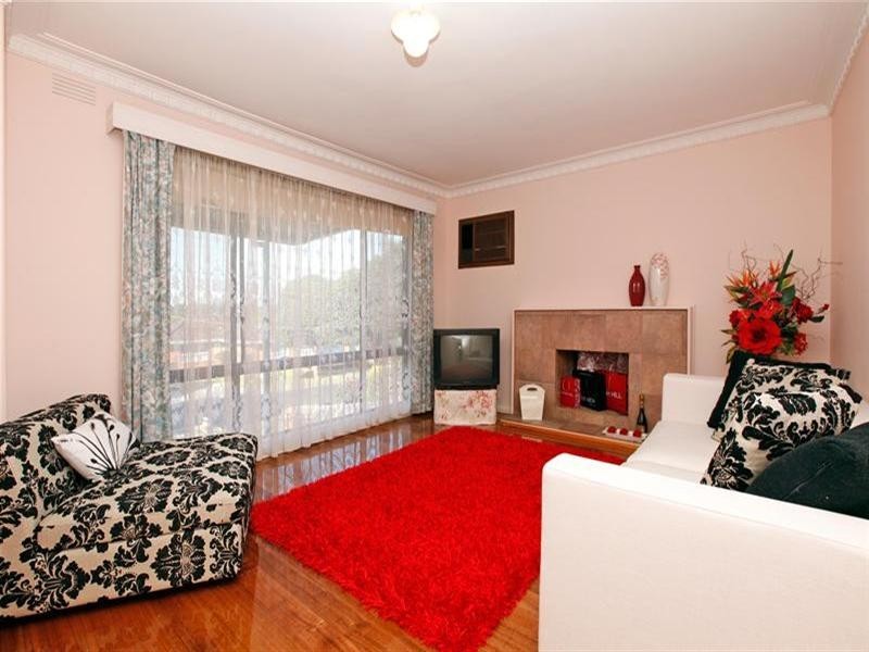 70 Green Avenue, Kingsbury VIC 3083