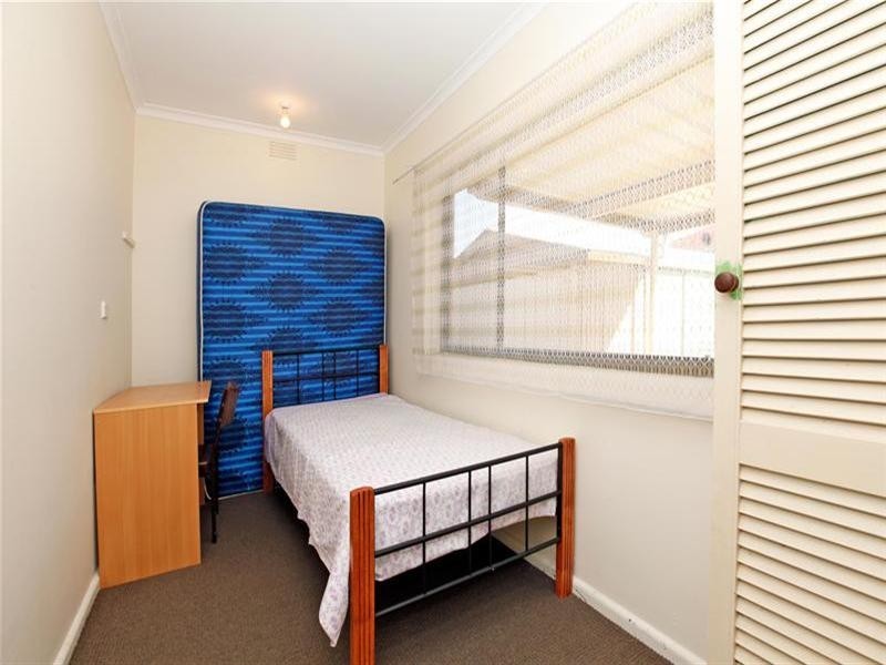 70 Green Avenue, Kingsbury VIC 3083