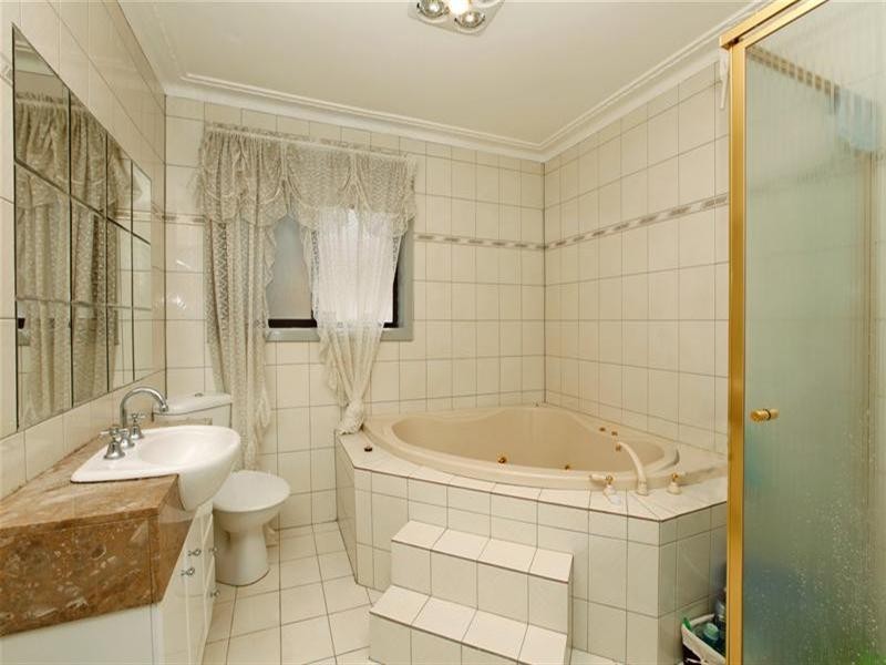 4 Willanjie Court, Bundoora VIC 3083