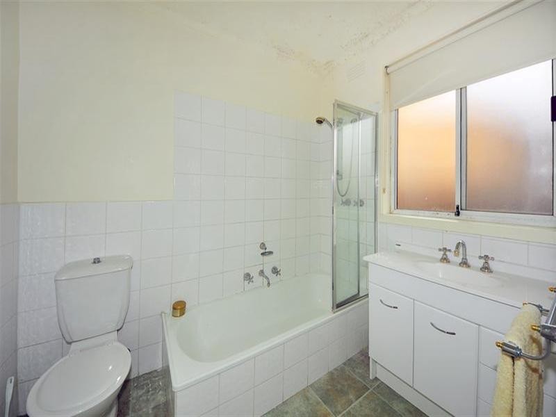 11 Brownhill Street, Bundoora VIC 3083