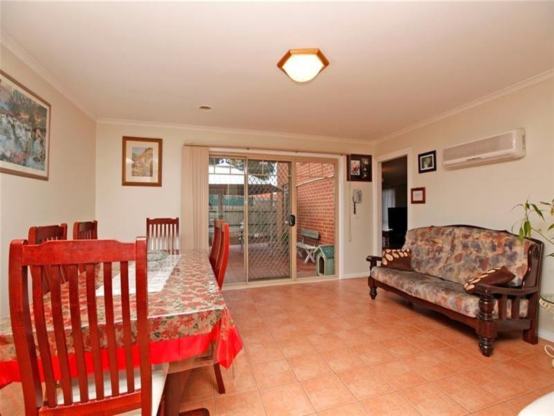 11 Pollock Drive, Mill Park VIC 3082