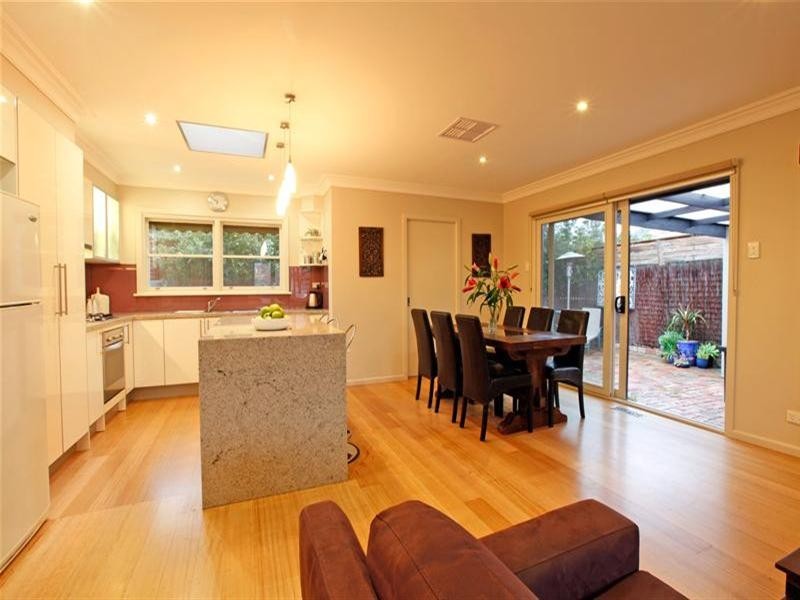 9 Curtis Avenue, Watsonia VIC 3087