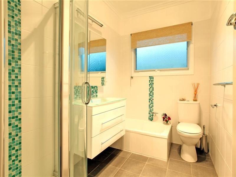 9 Curtis Avenue, Watsonia VIC 3087