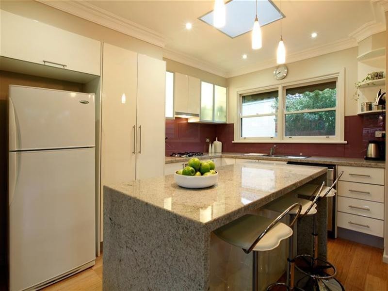 9 Curtis Avenue, Watsonia VIC 3087