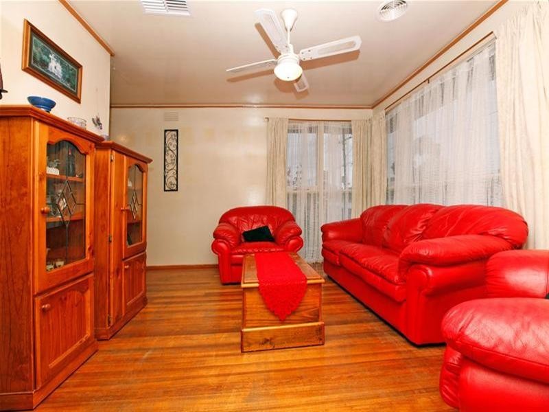 18 Maple Grove, Bundoora VIC 3083