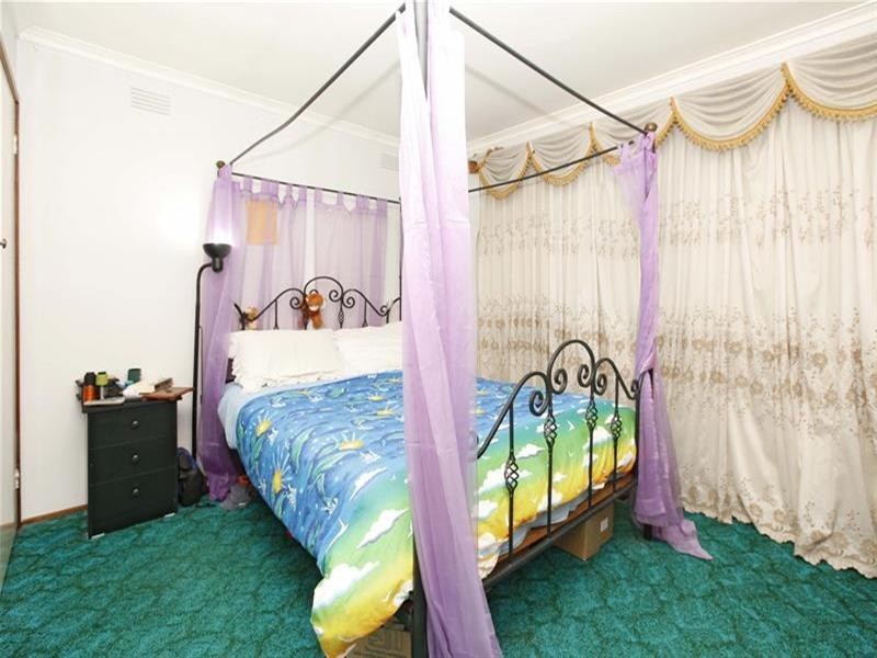 4 Windsor Crescent, Bundoora VIC 3083