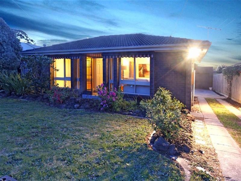 35 Windsor Crescent, Bundoora VIC 3083
