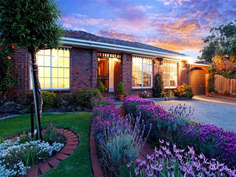 10 Shelley Avenue, Bundoora VIC 3083