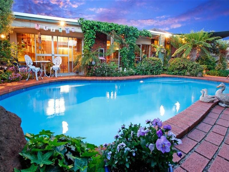 10 Shelley Avenue, Bundoora VIC 3083