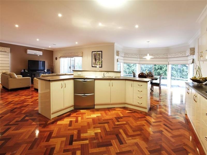 10 Zelkova Terrace, Bundoora VIC 3083