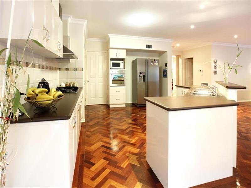 10 Zelkova Terrace, Bundoora VIC 3083