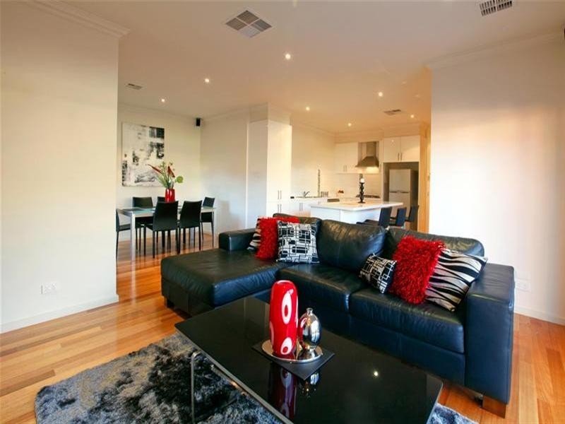 2/31 Sanctuary Drive, Bundoora VIC 3083