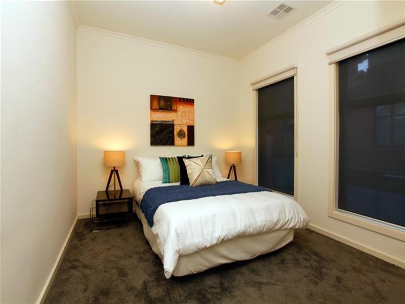 2/31 Sanctuary Drive, Bundoora VIC 3083