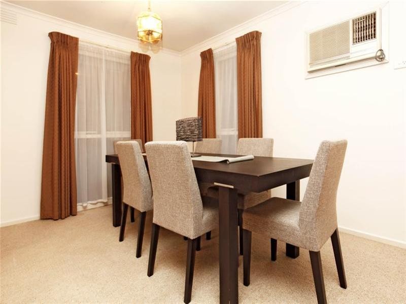 42 Blackman Avenue, Mill Park VIC 3082