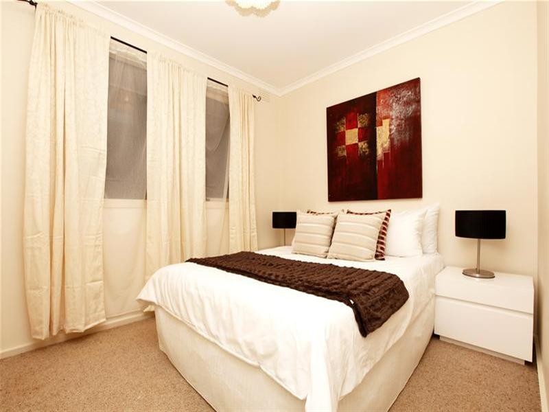 42 Blackman Avenue, Mill Park VIC 3082