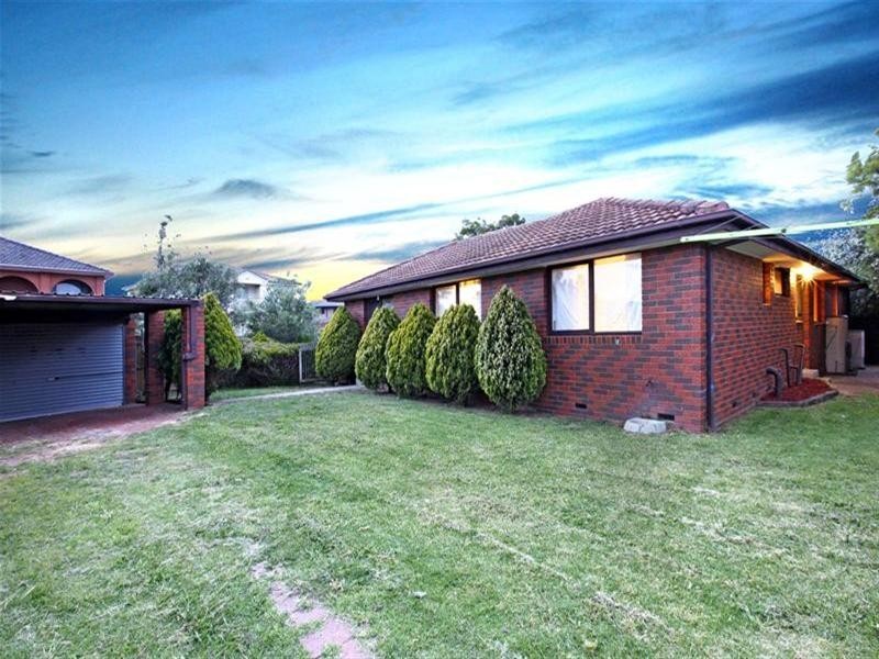 42 Blackman Avenue, Mill Park VIC 3082