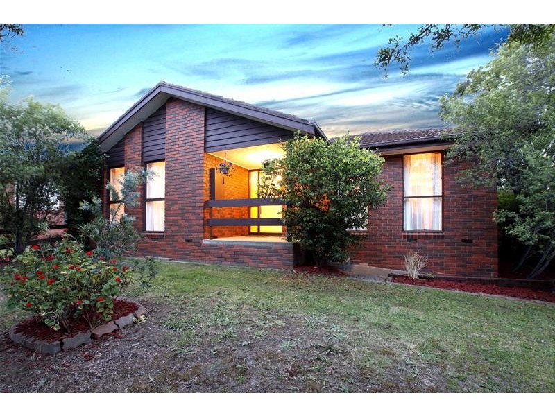 42 Blackman Avenue, Mill Park VIC 3082