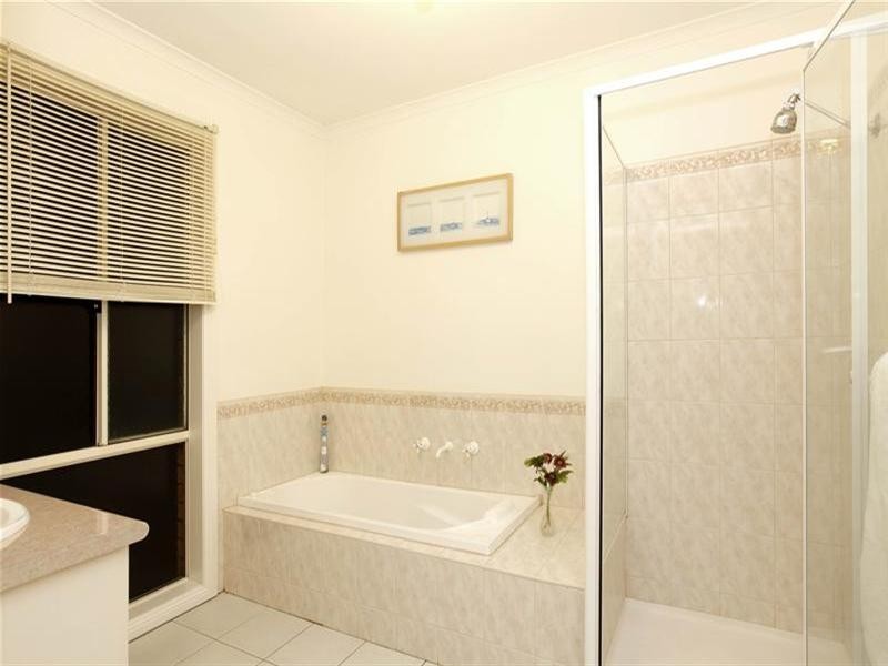 19 Zelkova Terrace, Bundoora VIC 3083