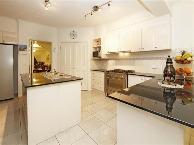 19 Zelkova Terrace, Bundoora VIC 3083