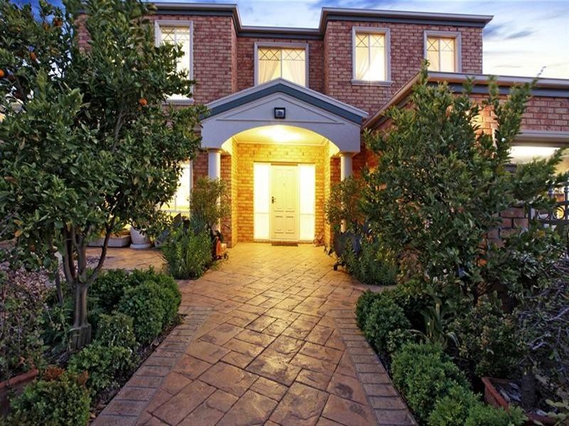 19 Zelkova Terrace, Bundoora VIC 3083