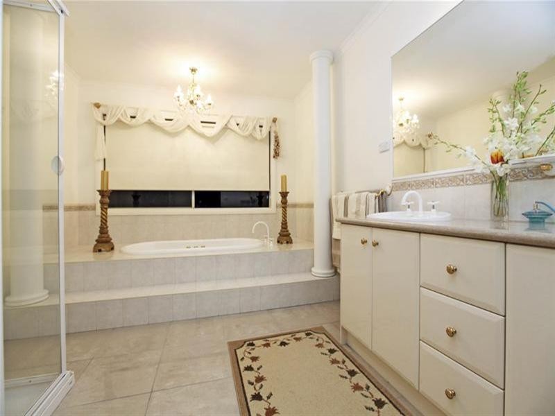 19 Zelkova Terrace, Bundoora VIC 3083